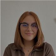 Chica de 24 años totalmente seria y responsable. Puedo dar clase o apoyo a niños con edades comprendidas entre 1º de Infantil a 6º de Primaria